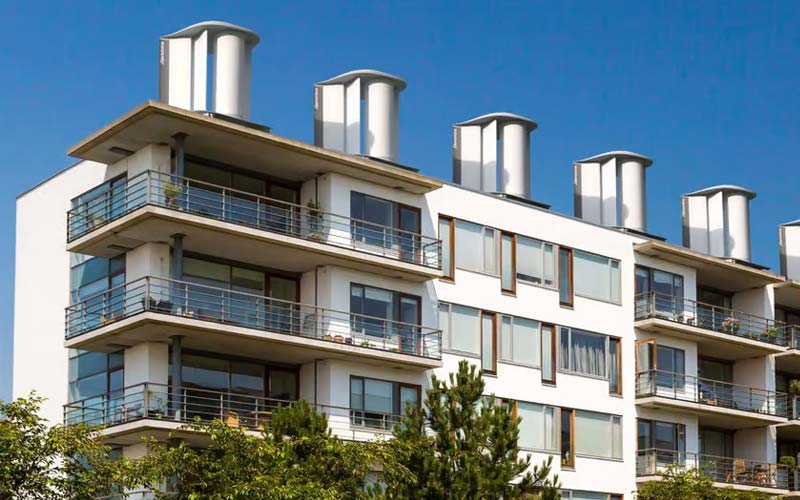 Un sistema eólico en el tejado proporciona un 50% de energía por dólar que la solar