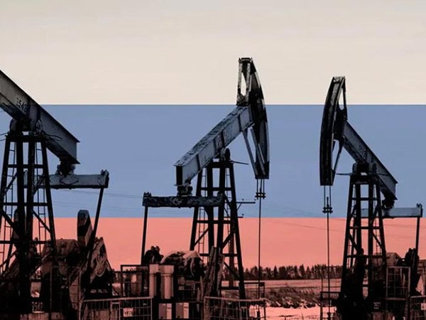 Las exportaciones semanales de petróleo ruso caen un 26% mientras los compradores buscan opciones