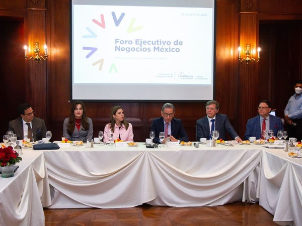 El portafolio de inversiones en los sectores de electricidad, hidrocarburos y minería se presentó a inversionistas mexicanos
